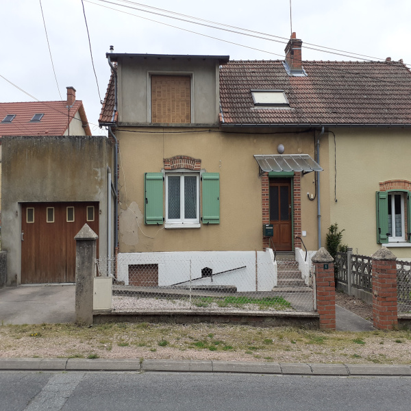 Offres de vente Maison Le Donjon 03130