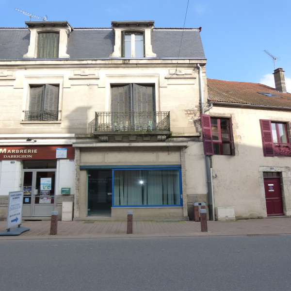 Offres de vente Immeuble Lapalisse 03120